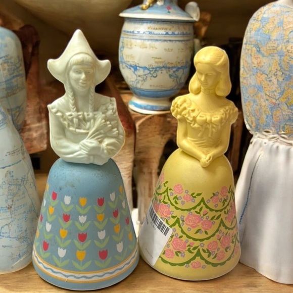 Avon Other - Vintage Avon Perfume Bottle Set – Dutch Maid & American Belle – 1960s Figurine